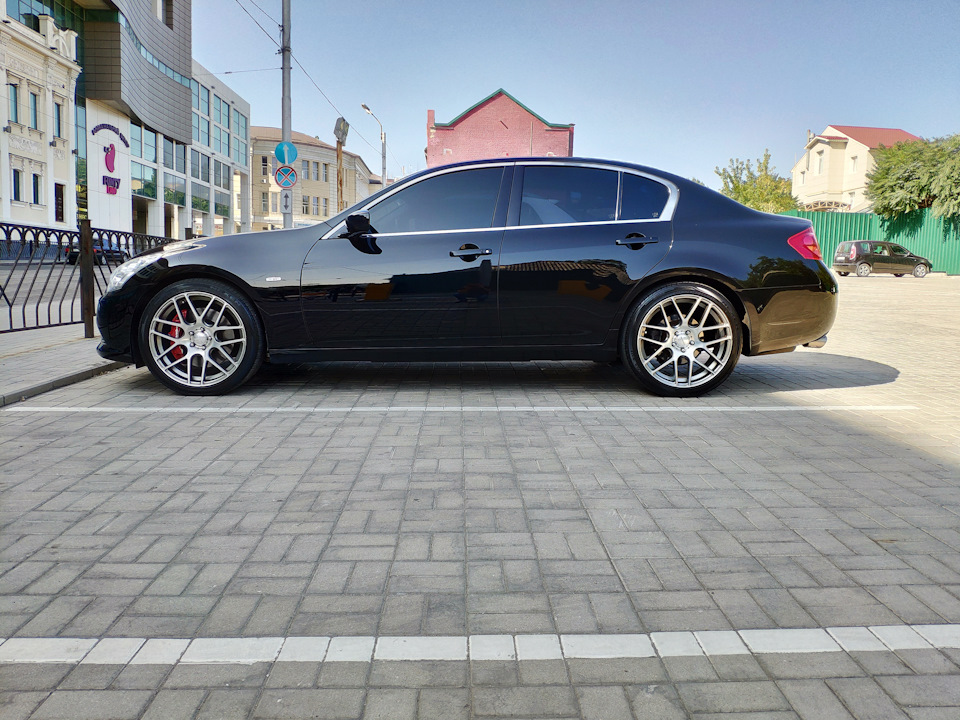 Шины infiniti g25. Infiniti g25 на дисках. Infiniti g35 диски. Infiniti g25 r21. Инфинити g25 на 19 дисках.