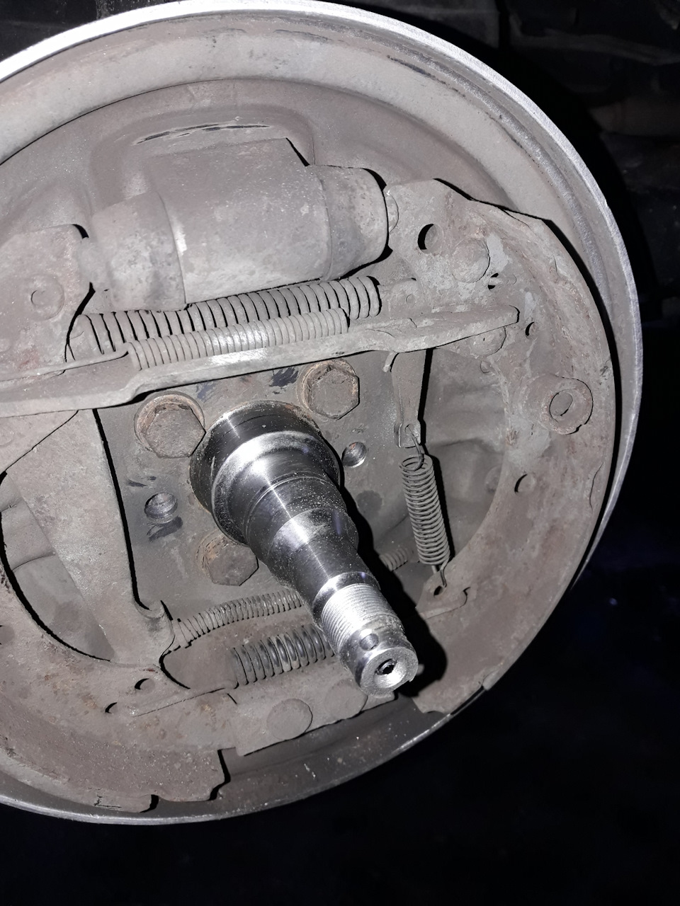 Подшипник задней ступицы — Volkswagen Golf Mk3, 1,8 л, 1994 года ...