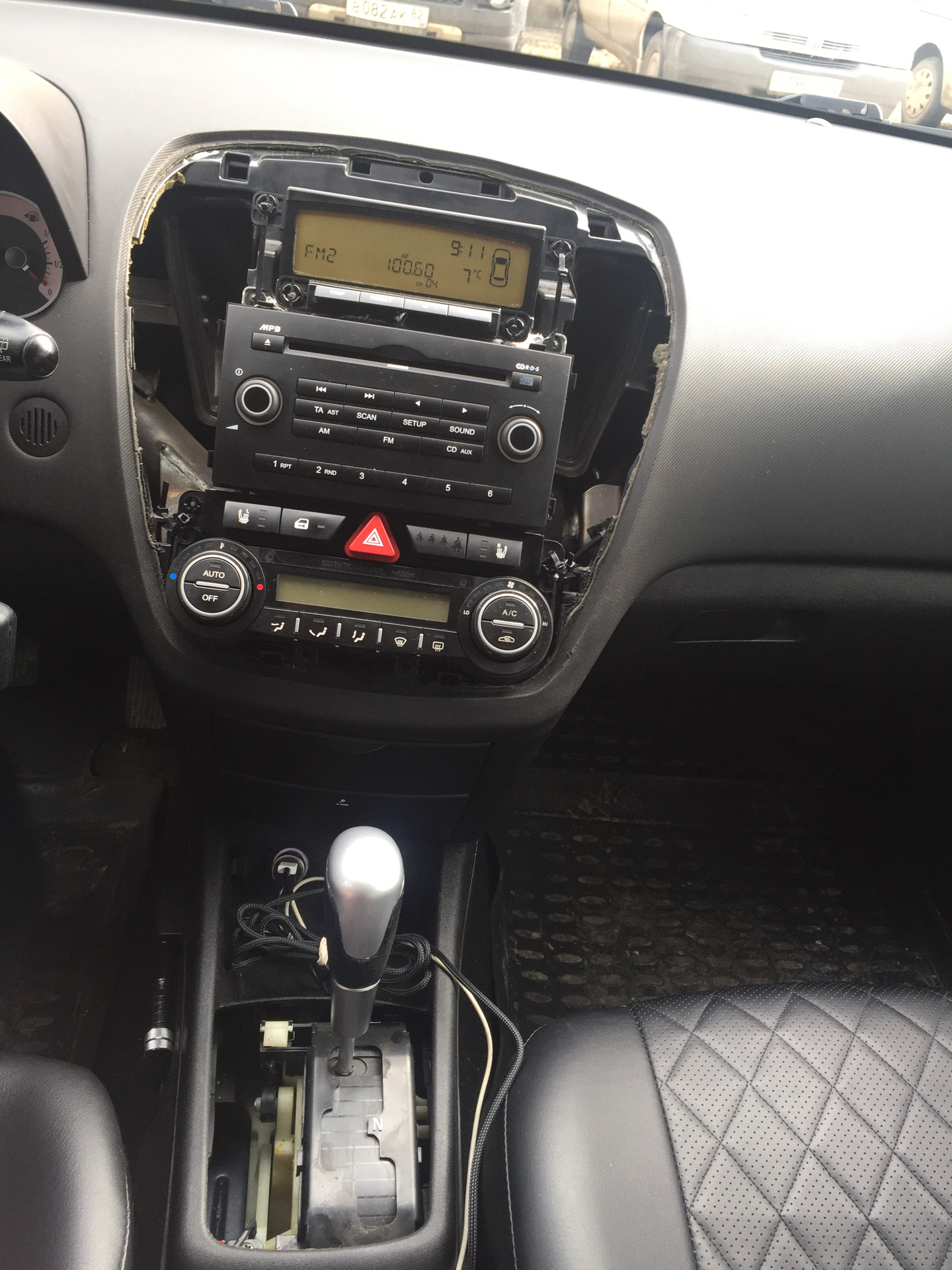 Как снять консоль на киа сид Перекрас центральной консоли! - KIA Ceed (1G), 1,6 л, 2009 года стайлинг DRIVE2