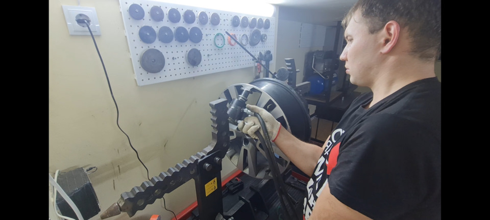 Правка литых дисков БЕЗ нагрева ))) — DRIVE2