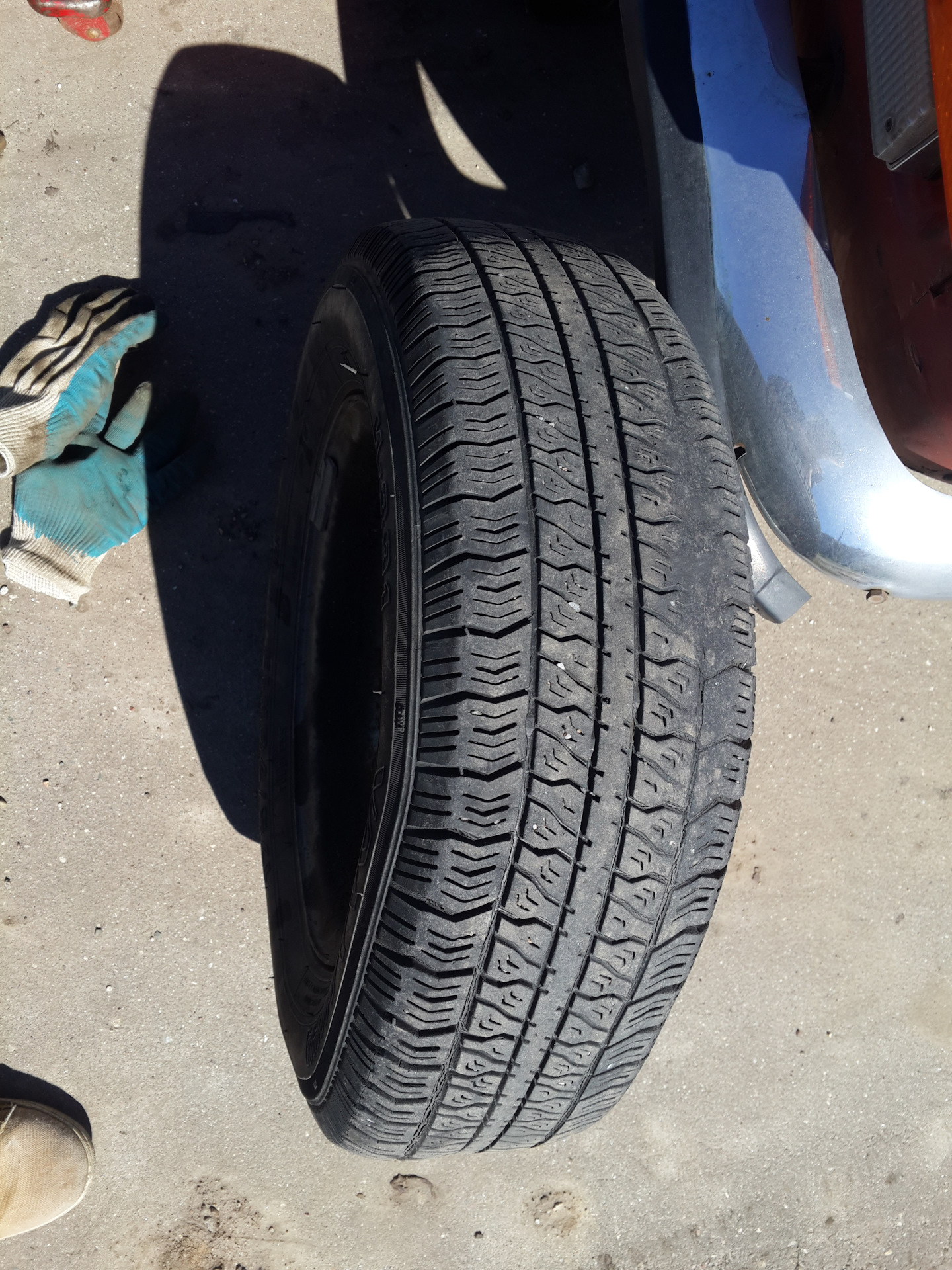 Очередная регулировка клапанов, колесо. — Lada 21011, 1,3 л, 1979 года ...