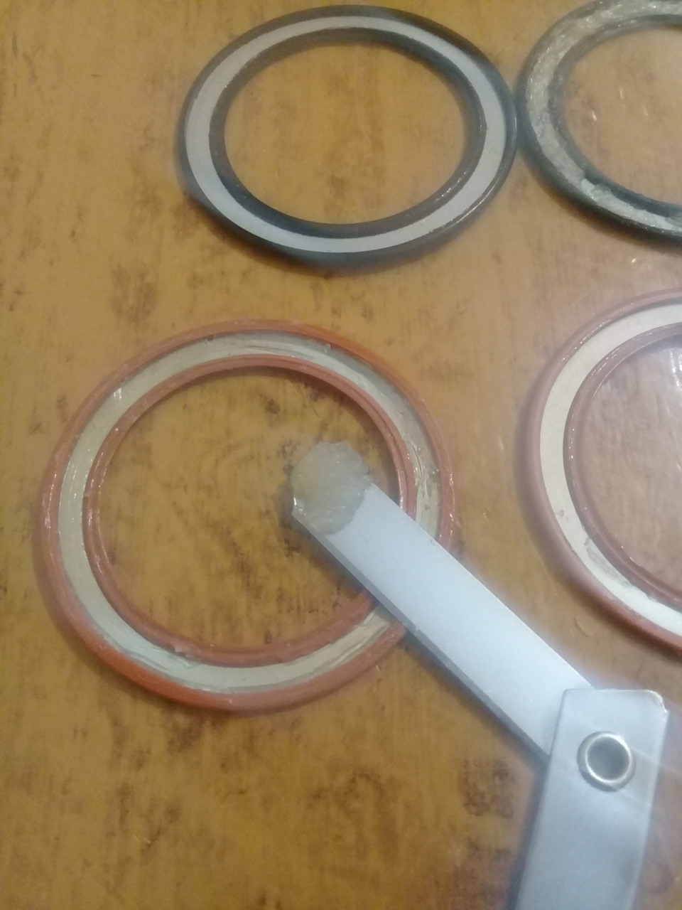 Объем смазки с одного подшипника NSK. Его я добавил во второй подшипник — Lada Granta