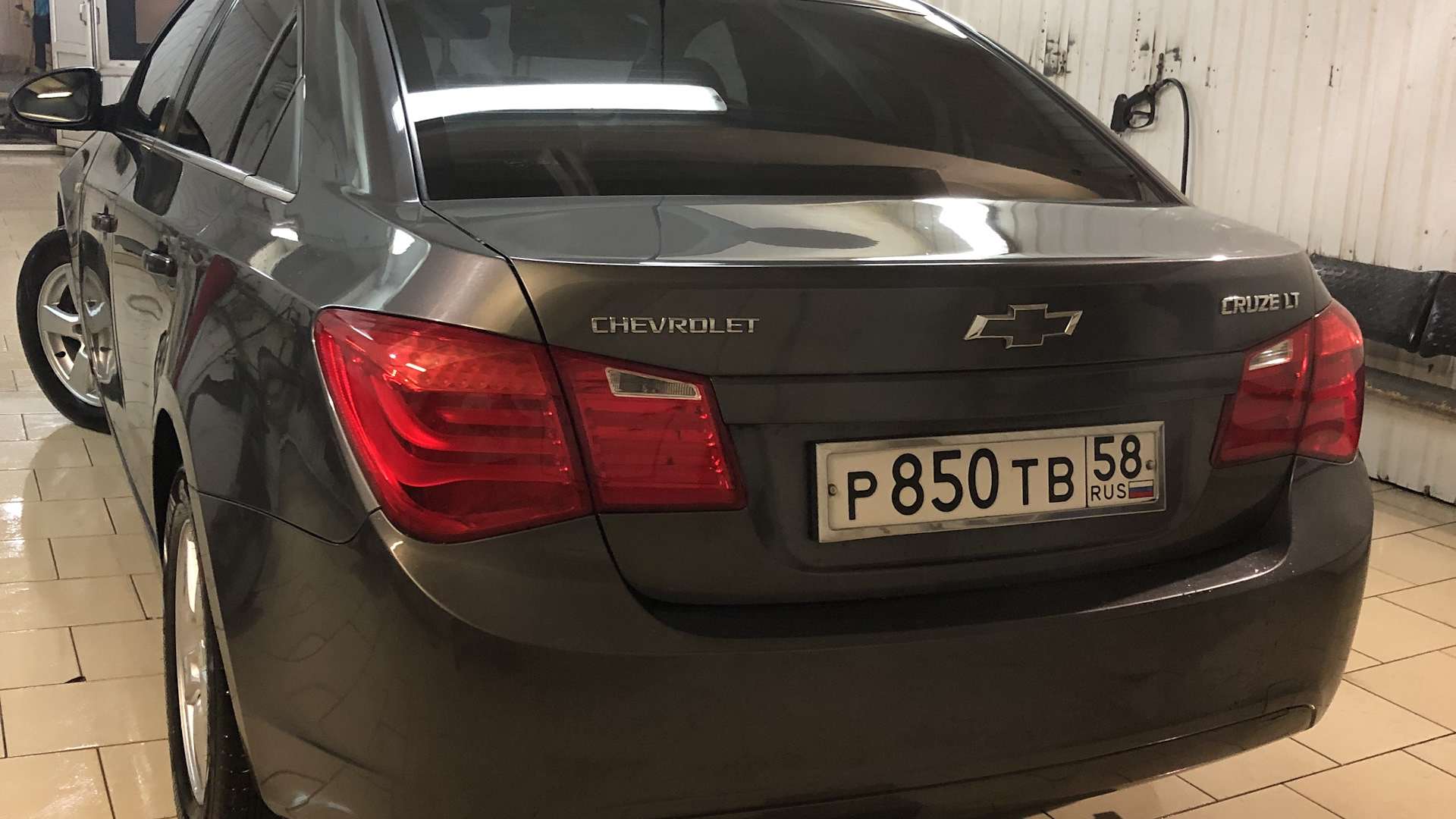 Chevrolet Cruze (1G) 1.8 бензиновый 2010 | 1,8 на DRIVE2