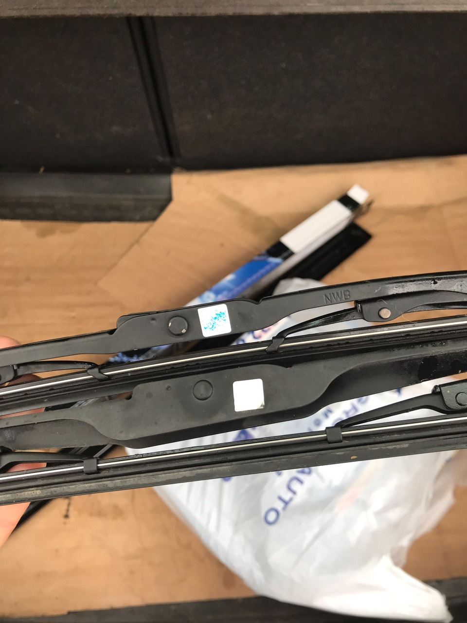 старые шетки — Toyota Auris (1G)