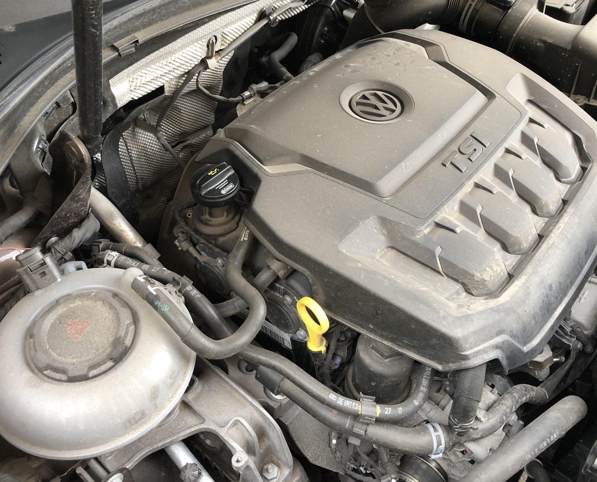 03c906283b. Заглох тигуан. Заглох тигуан. Заглох тигуан. Клапан байпас cawa tiguan.