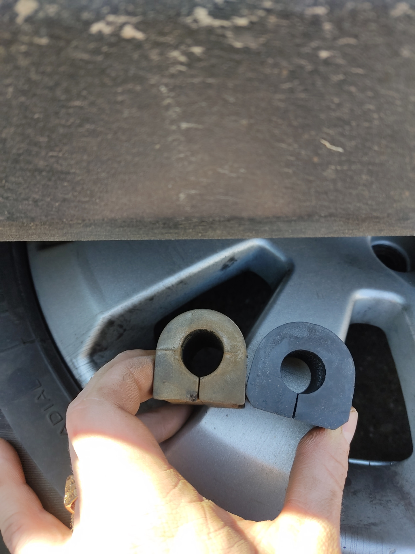 Замена задних втулок стабилизатора — Opel Vectra C, 1,9 л, 2006 года ...