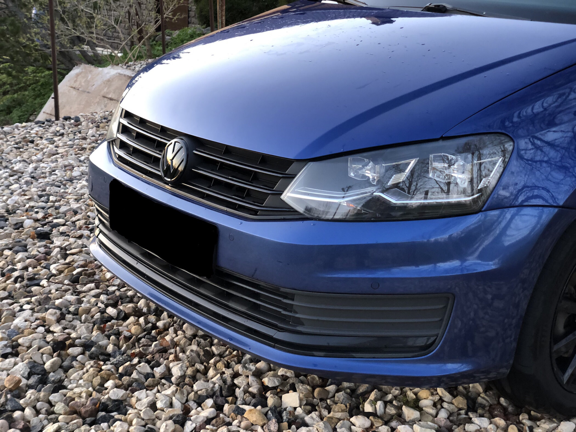Как снять решетку фольксваген поло Решётка радиатора в антихром - Volkswagen Polo Sedan, 1,4 л, 2019 года стайлинг 