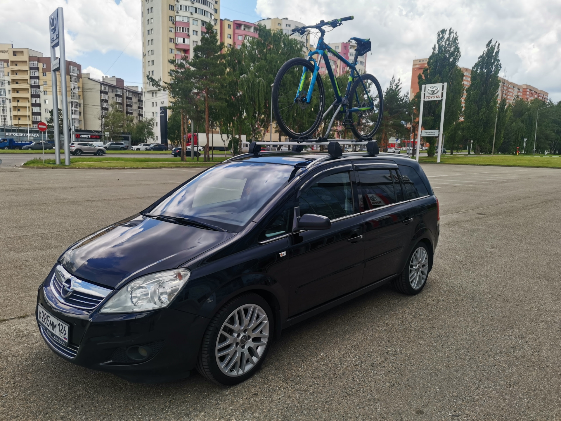 Когда же уже лето и тепло? — Opel Zafira B, 2 л, 2008 года | фотография ...