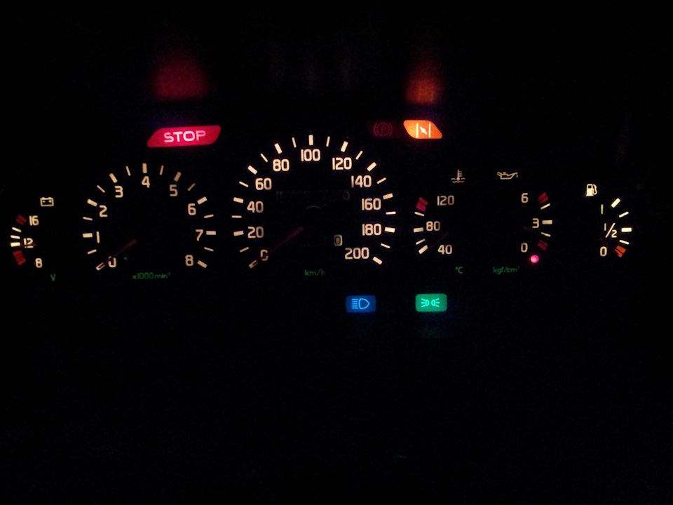 Лампа Ручного тормоза в приборке — ГАЗ 3110, 2,4 л, 2001 года | своими ...