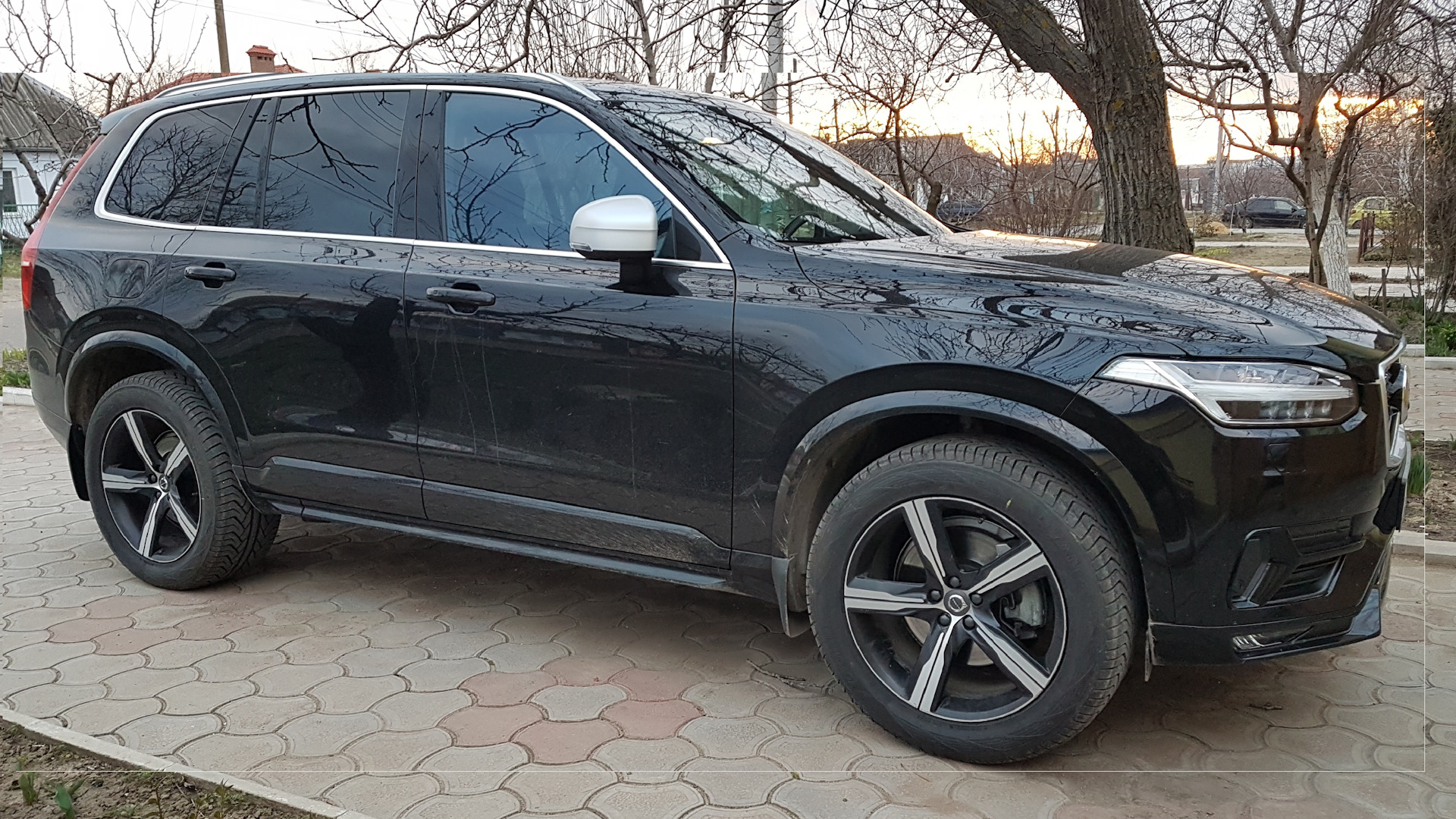 275 50 r20. Volvo xc90 r20. 275/45 R20 Volvo xc90. R20 Вольво xc90 2. 275/50 R 20 на Вольво xc90 2g.