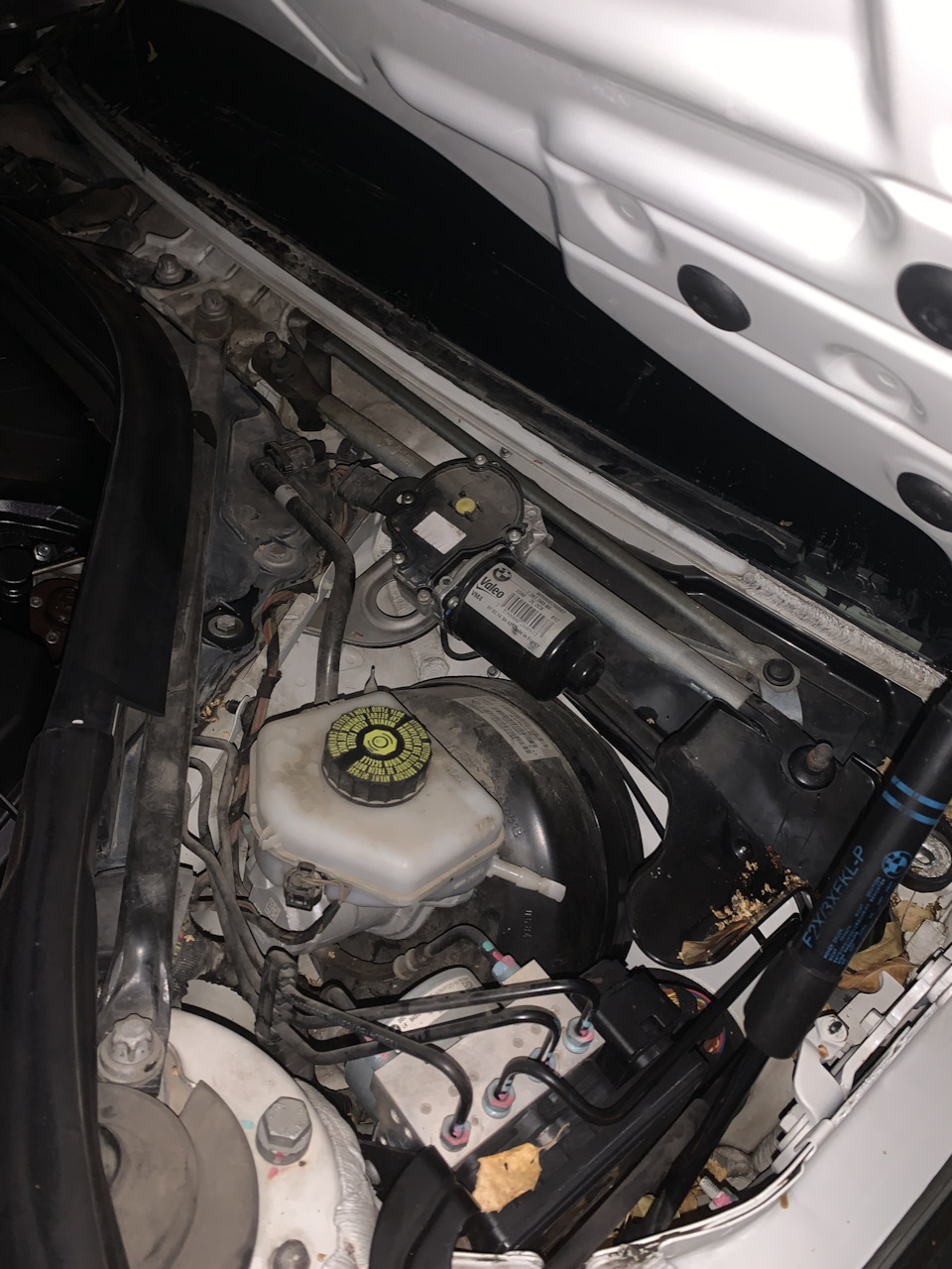 Неисправность стеклоочистителя 2 Трапеция дворников — BMW 3 series (F30 ...