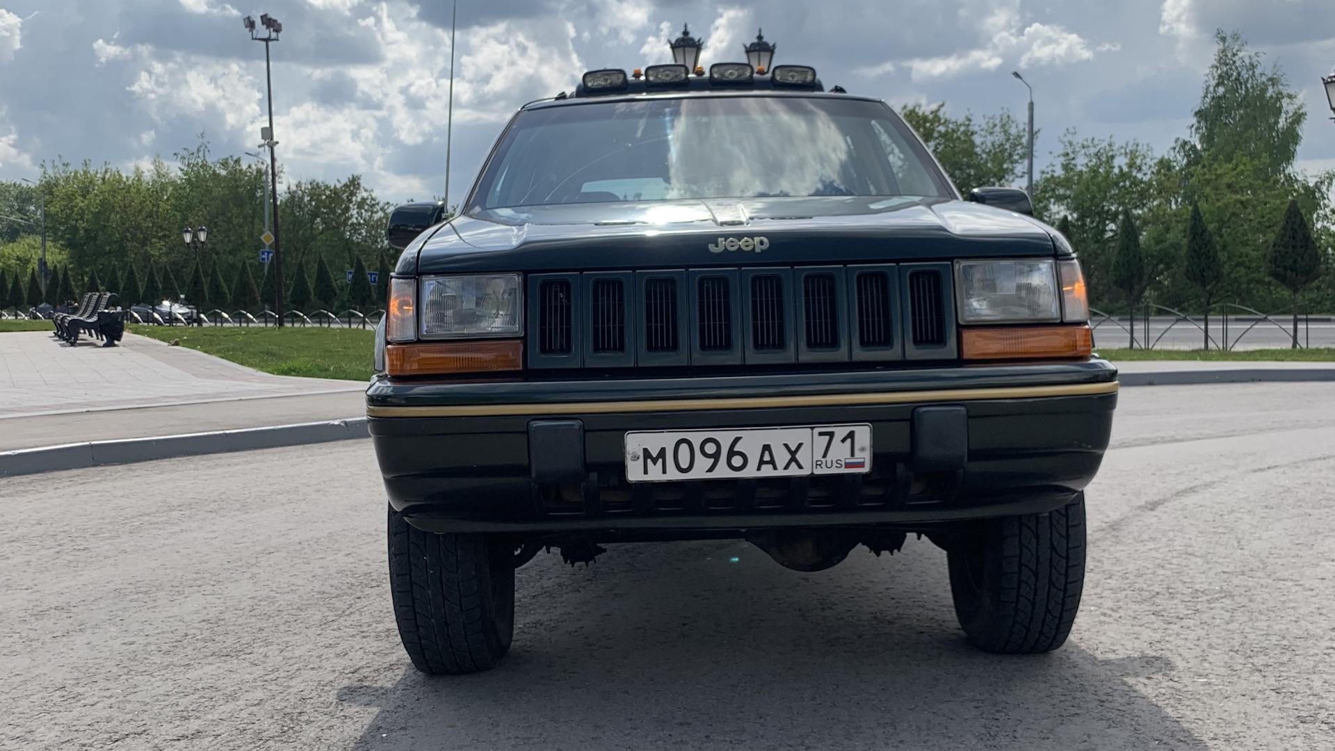 Jeep Grand Cherokee (ZJ) 4.0 бензиновый 1995 | Хороший парень на DRIVE2