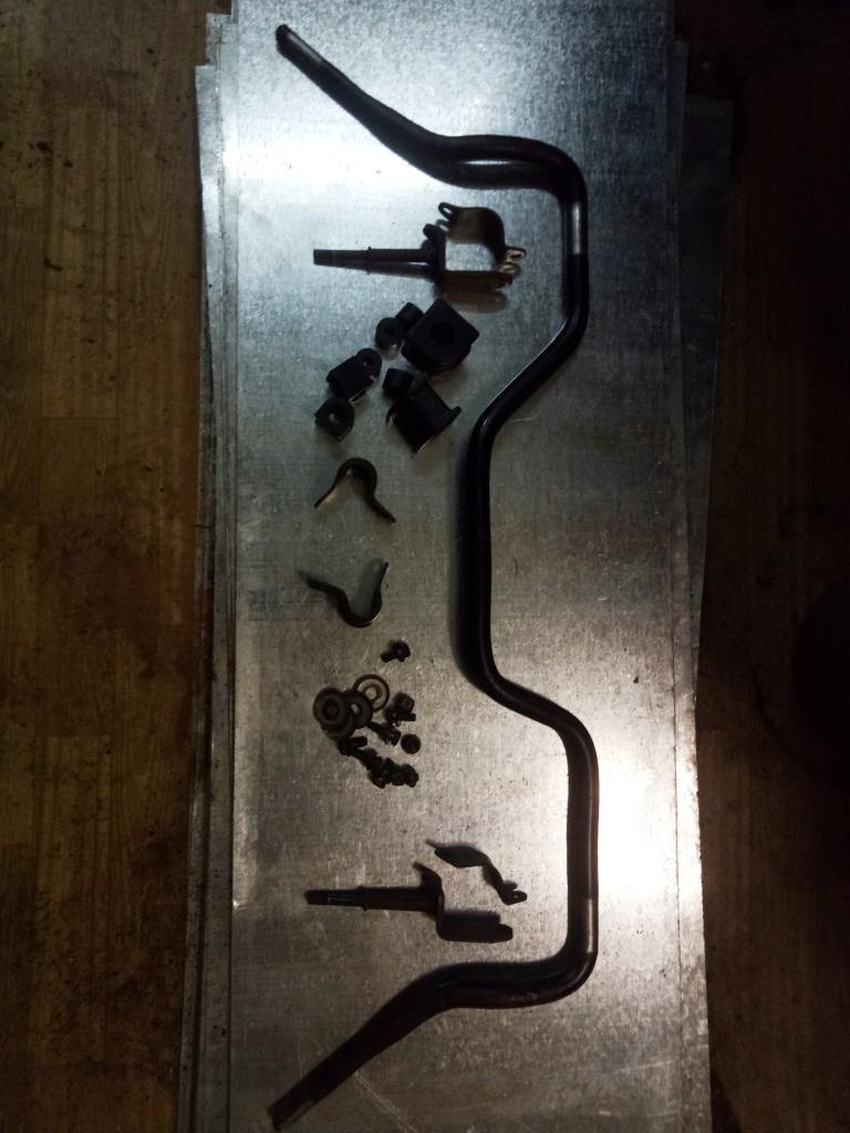 Замена резинок поперечной тяги. — Toyota ToyoAce (7G), 3 л., 2001 года ...