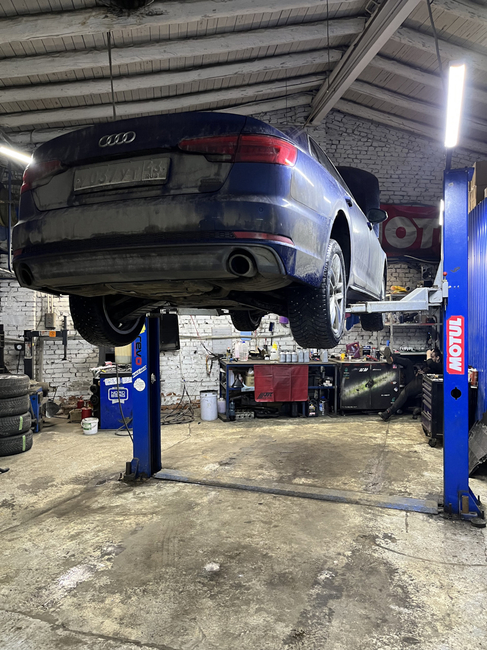 Замена масла DL382, мехатроник и задний редуктор. — Audi A4 (B9), 2 л ...