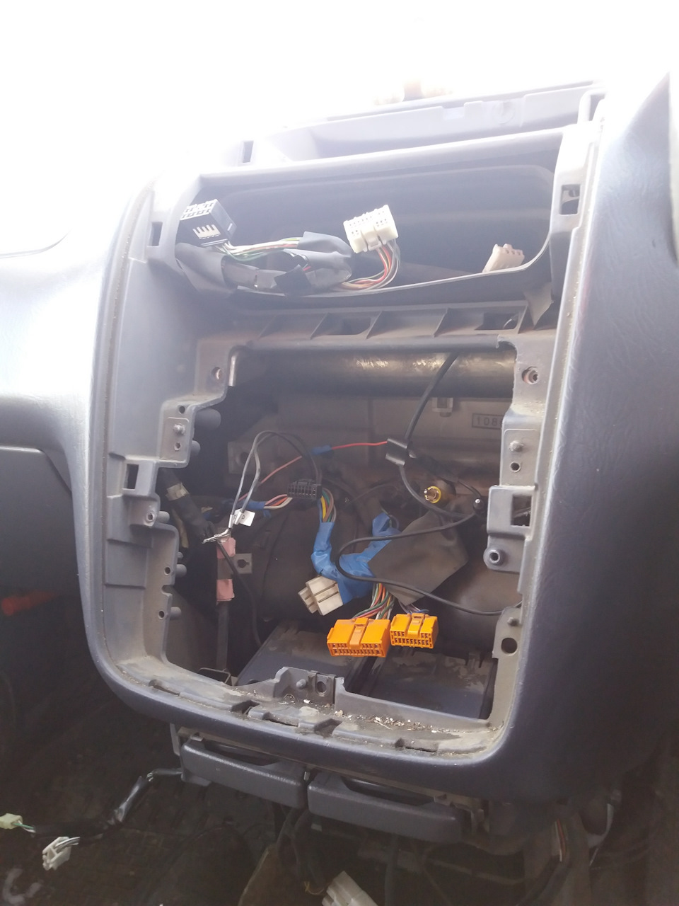 Замена печного радиатора — Toyota Ipsum (10), 2 л, 1996 года | своими ...