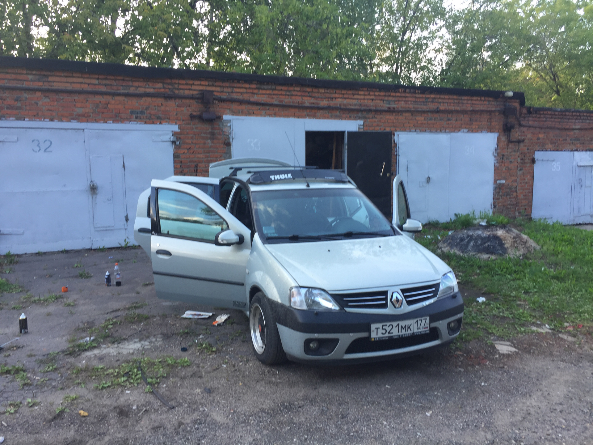 Ржа не обошла стороной и меня… низ дверей, покраска — Renault Logan (1G),  1,6 л, 2006 года | кузовной ремонт | DRIVE2