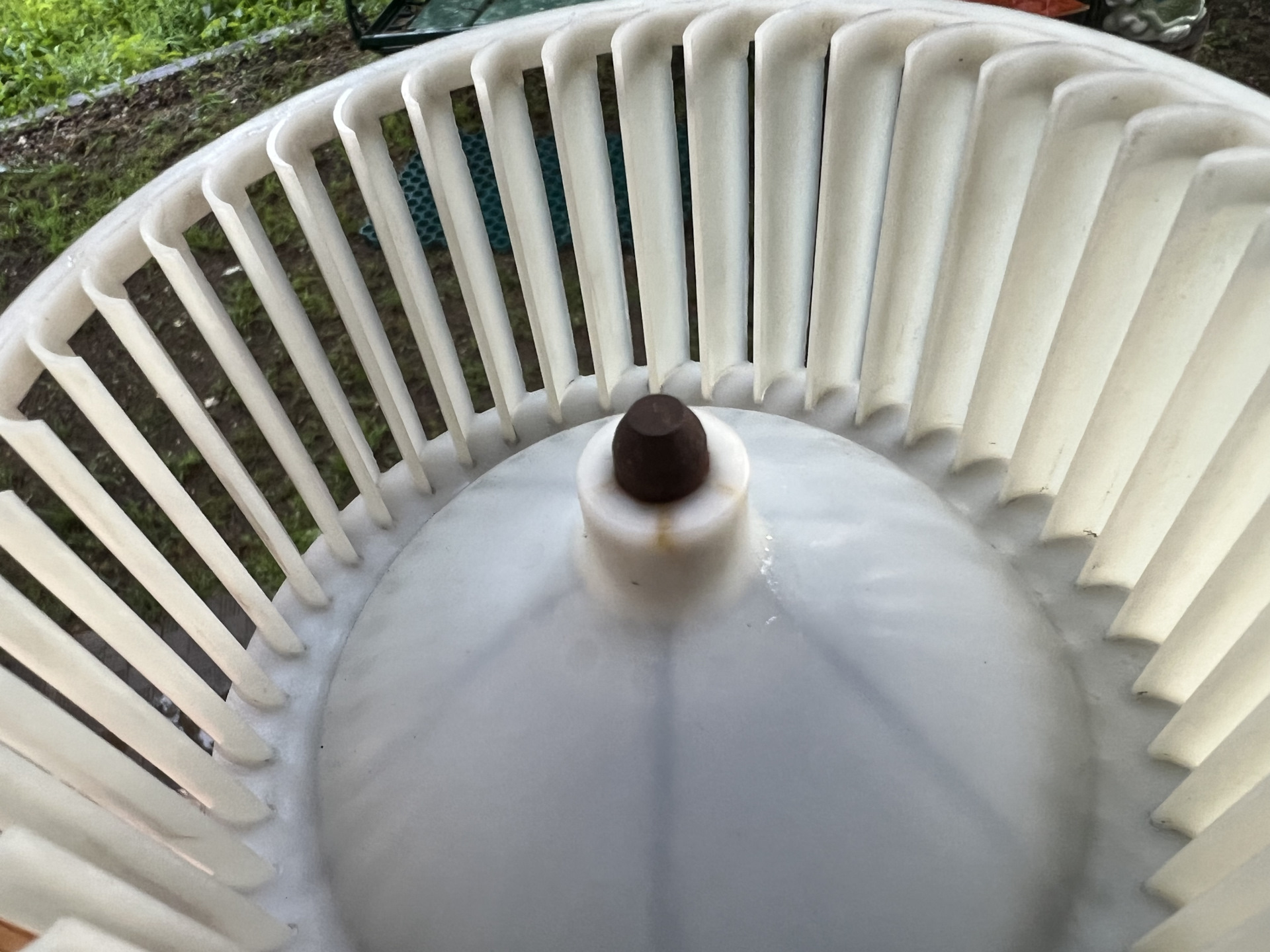 Чистка моторчика печки — Mercedes-Benz C-class (W204), 1,8 л, 2011 года ...