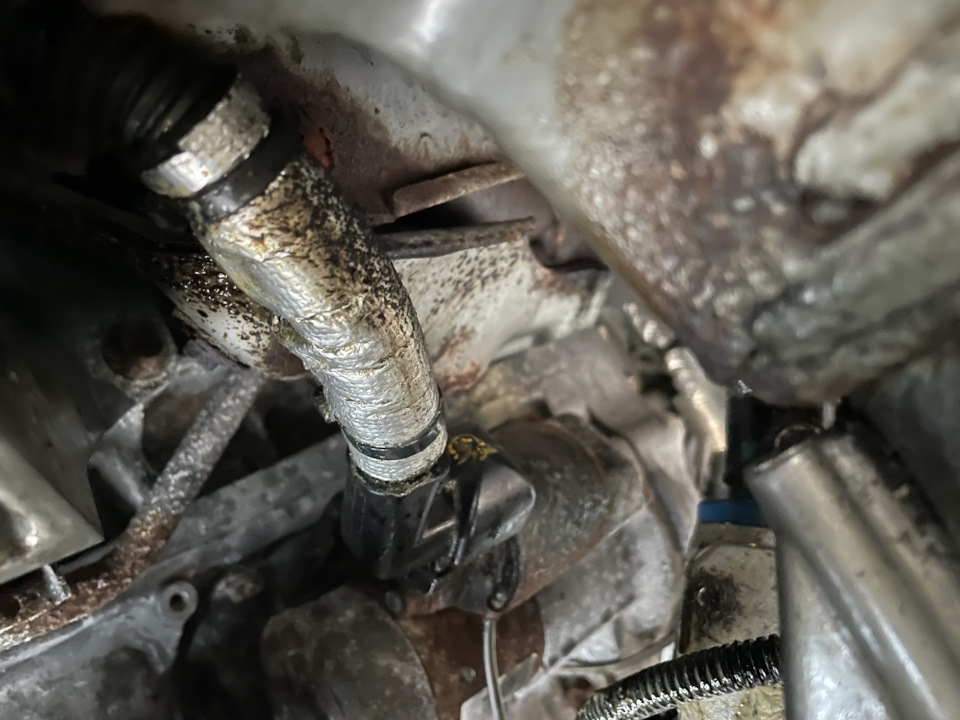 Лопнул пыльник шруса со стороны водителя — Infiniti FX (2G), 3,5 л ...