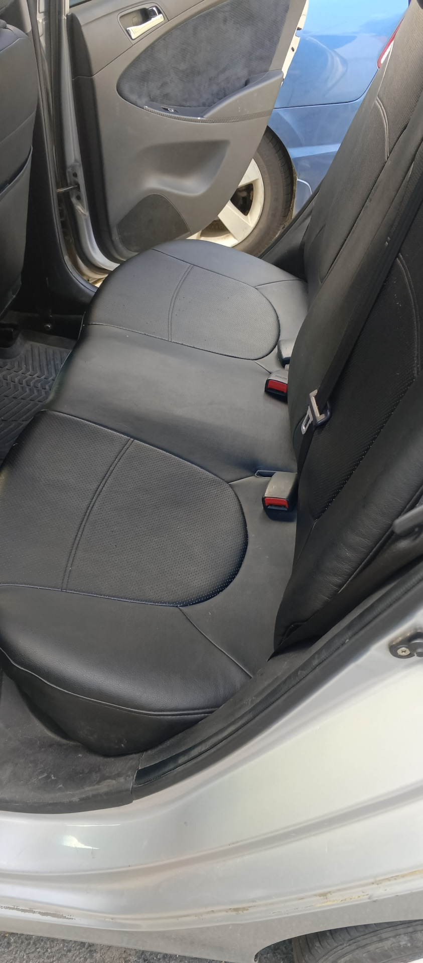 Чехлы обновление — Hyundai Solaris Hatchback, 1,6 л, 2013 года ...