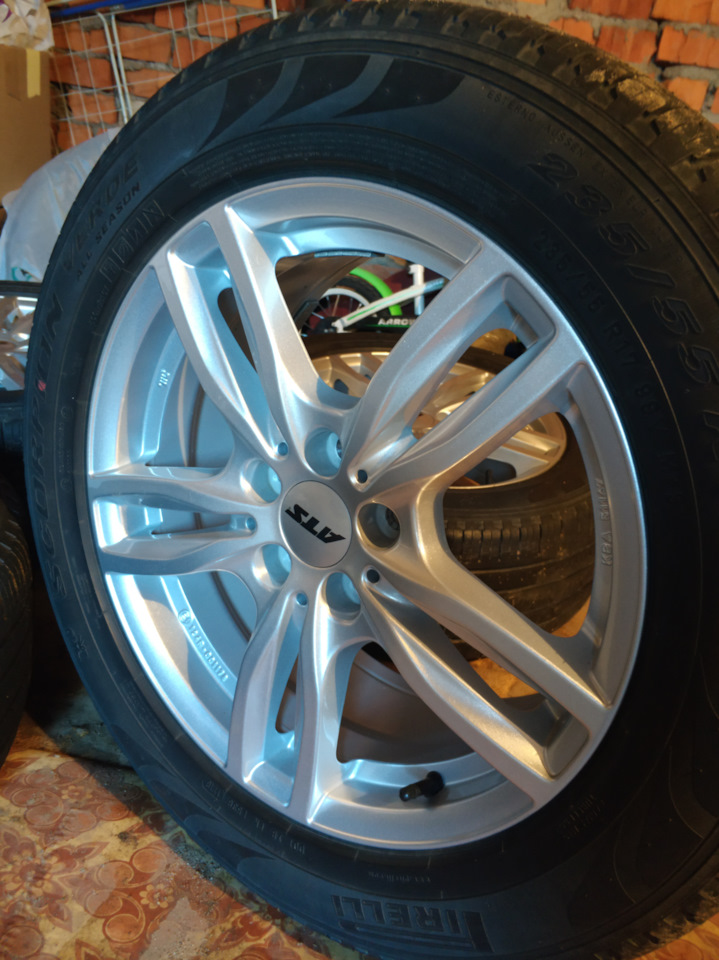 Шины летние Pirelli 235/55 R17, литые диски ATS made in Germany 7,5Jx17 ...