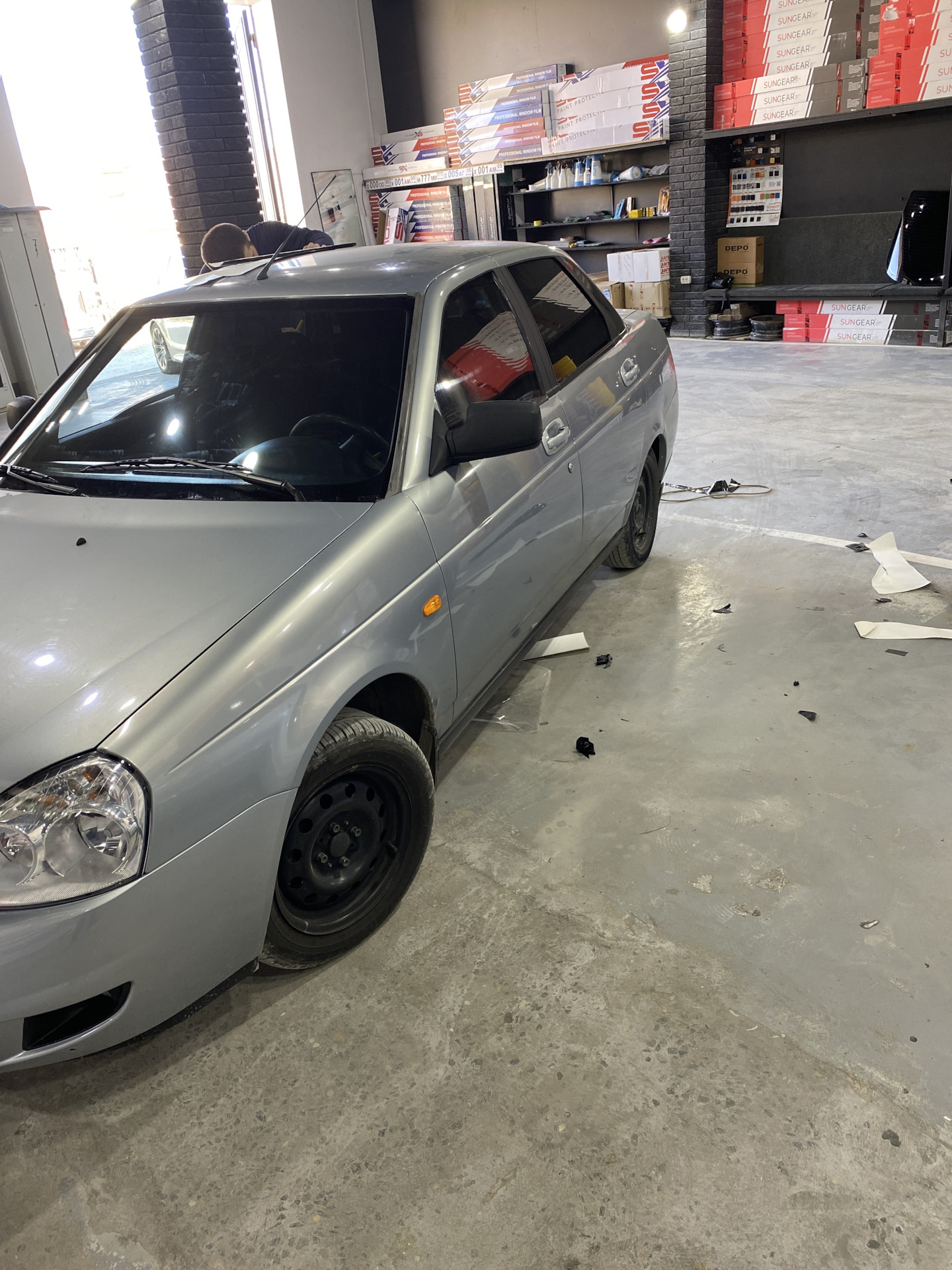 Черные дверные стойки — Lada Приора седан, 1,6 л, 2007 года | стайлинг ...