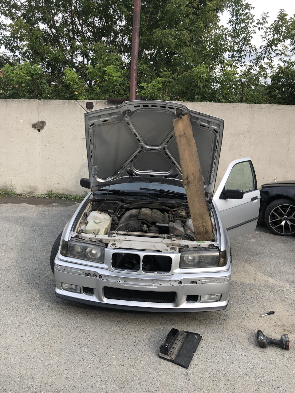Долгожданная окраска бампера и Усов — BMW 3 series Touring (E36), 2 л ...