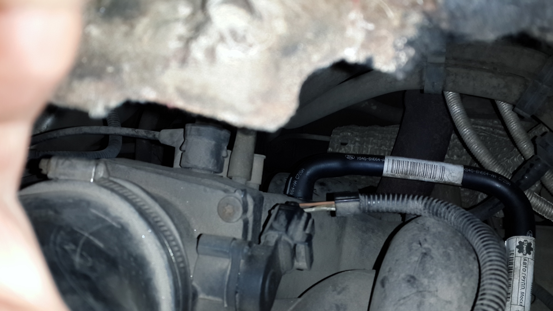 маслоотделитель форд фокус 3 1. 0 вентиляции картерных газов. 8. 8 патрубок картерных газов. патрубок вентиляции картера фокус 2 1.