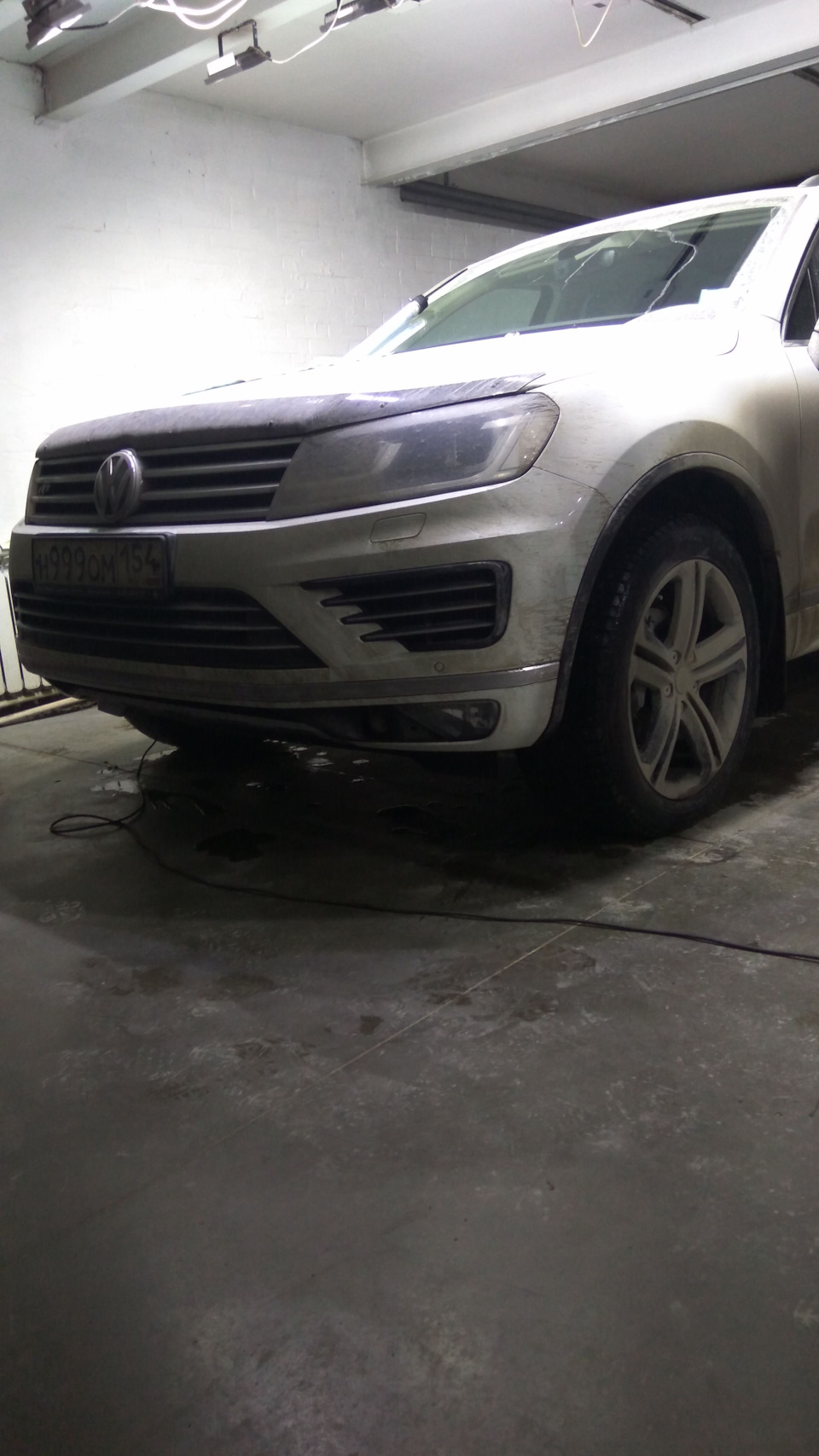 Сколы на лобовом стекле — Volkswagen Touareg (2G), 3 л, 2017 года ...