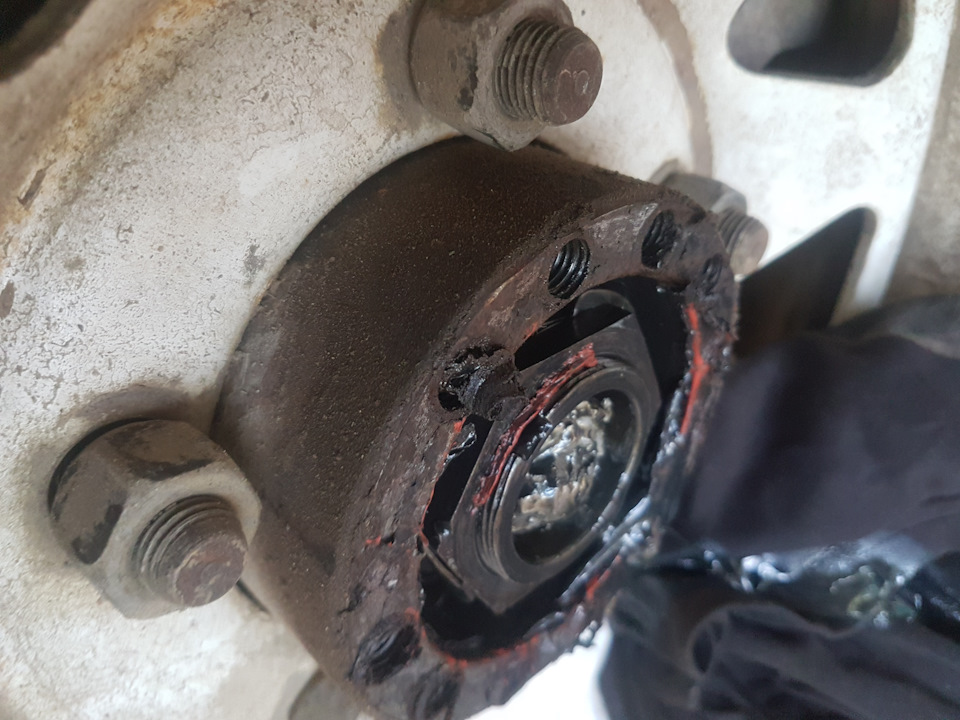 Магнитолу так и не выбрала, решила заменить лобовое стекло — Toyota ...