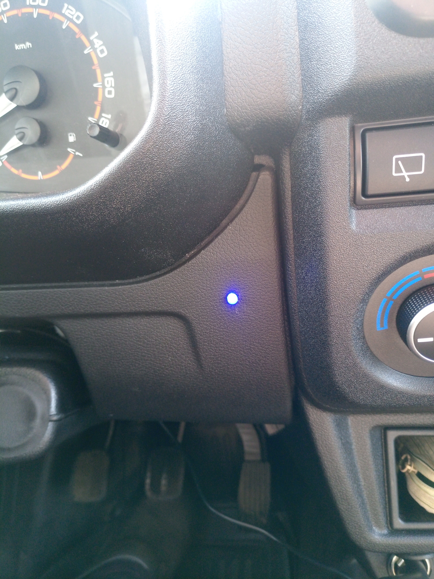 # Установка доп. топливного фильтра — Land Rover Discovery III, 2,7 л ...