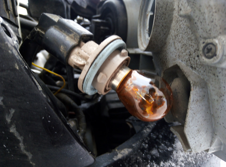 Плохо чистят дворники? Может быть дело не в них? Новые лампы указателей ...