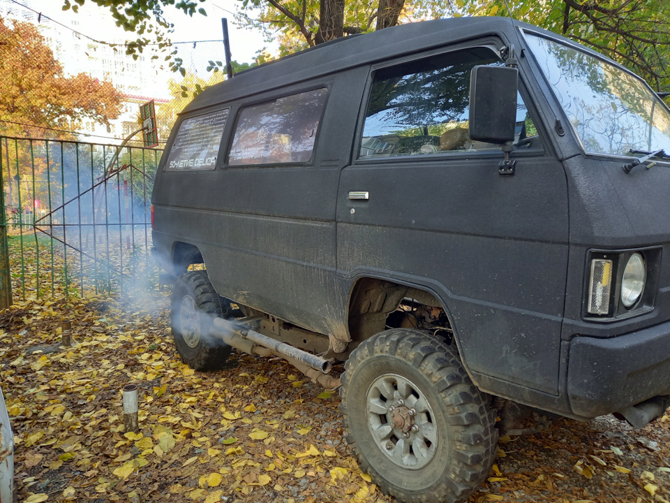 Фото в бортжурнале Mitsubishi Delica (L300). Запчасти на фото: 40150S