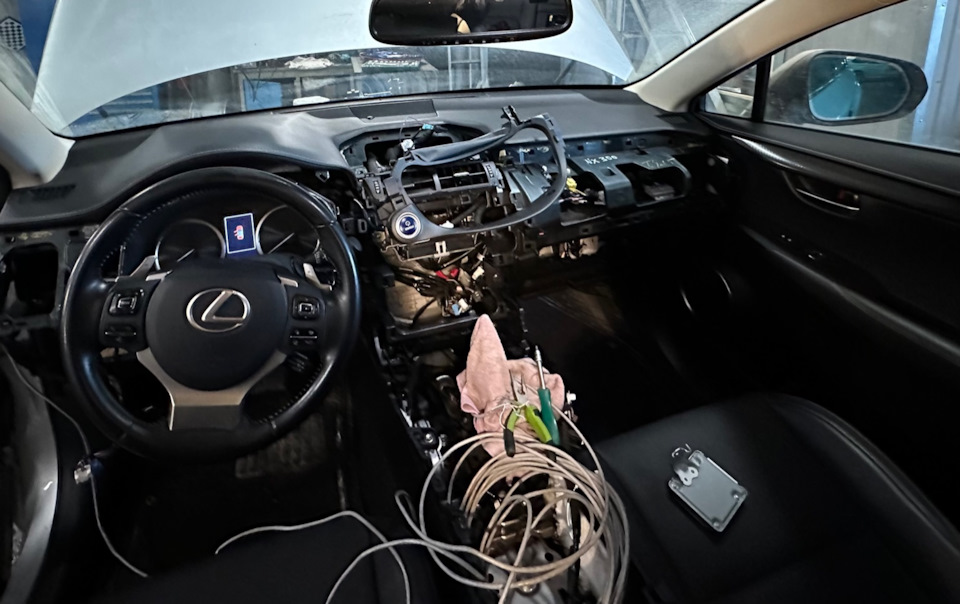 Фото в бортжурнале Lexus NX Hybrid (1G)