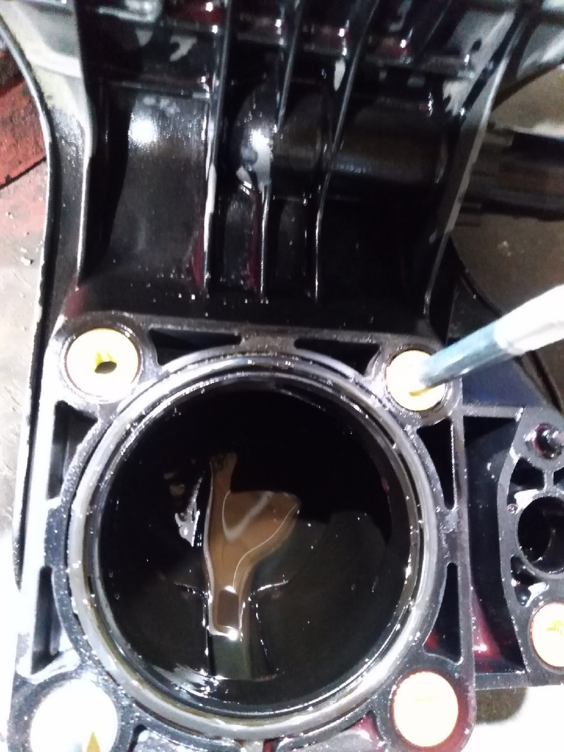 Чистка дросселя и впускного коллектора . — Toyota Prius (30), 1,8 л ...