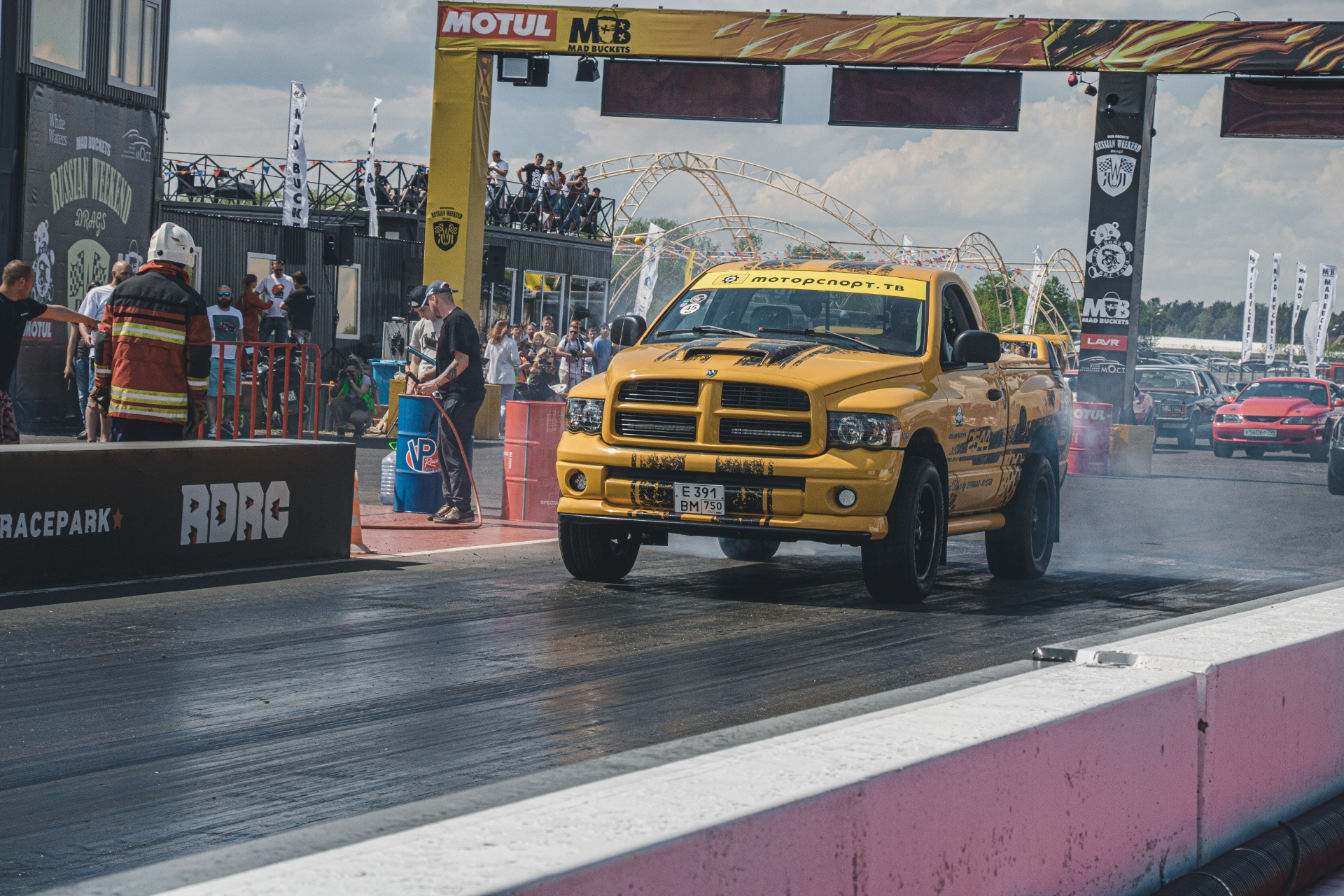 Russian weekend. Драг 2021. Рашен уикенд драг 2021. Drag weekend 2022. Russian weekend Drags.