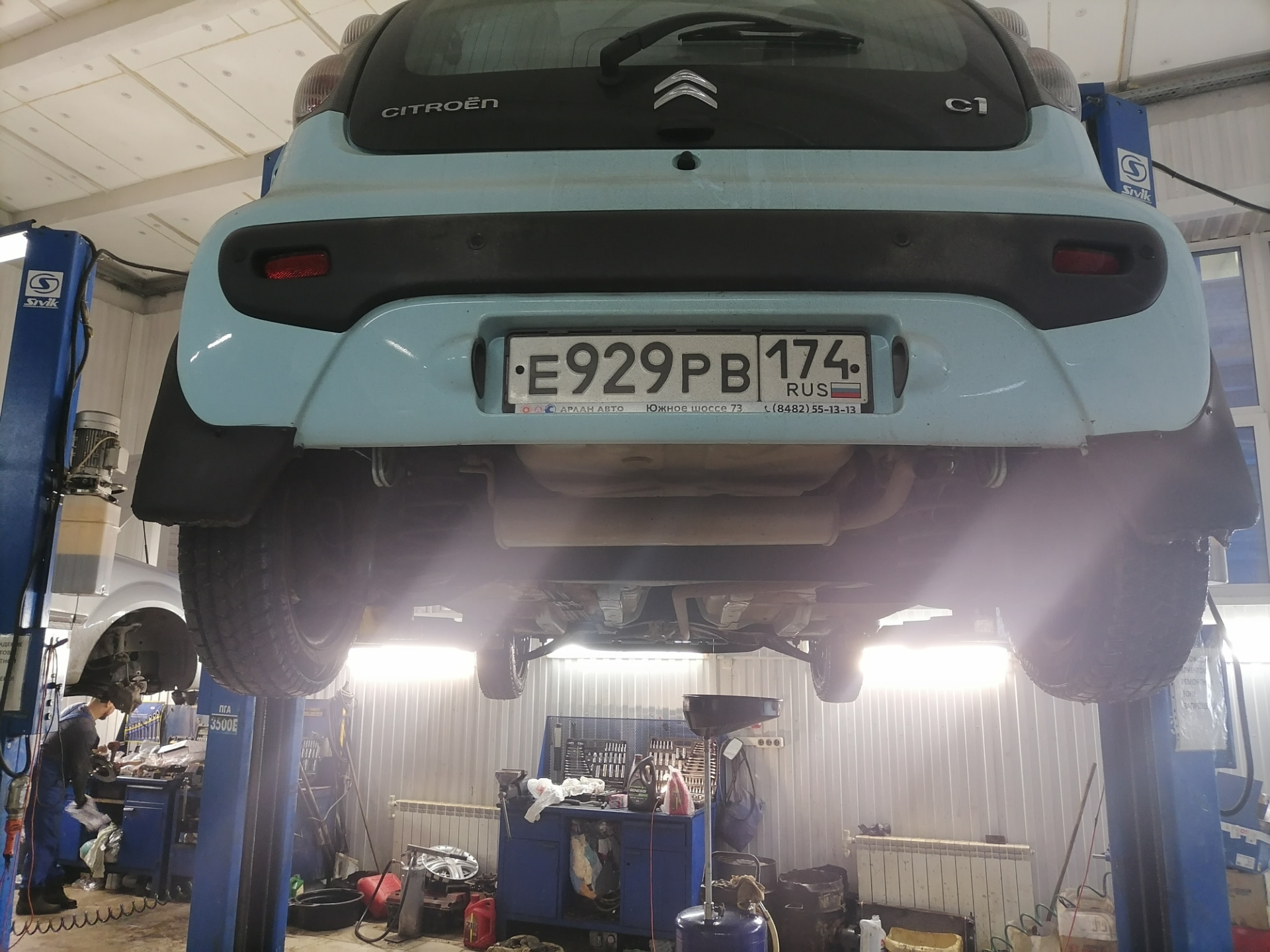 Заменил масло в КПП и двигателе — Citroen C1 (1G), 1 л, 2012 года ...