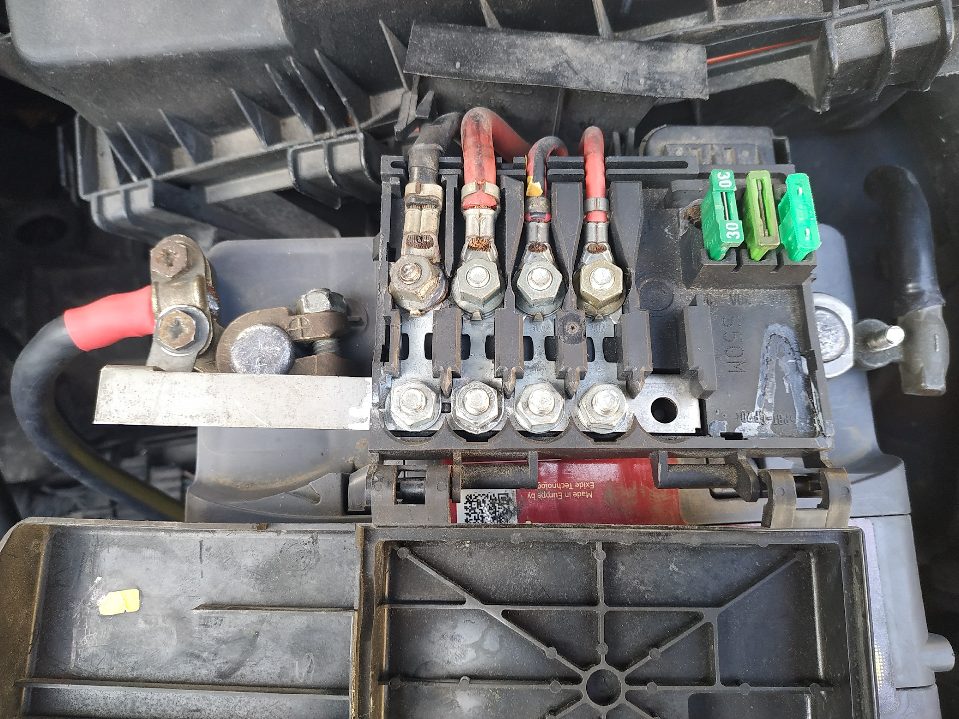 Ремонт: Слабое напряжение на клеммах аккумулятора при заведенном ...