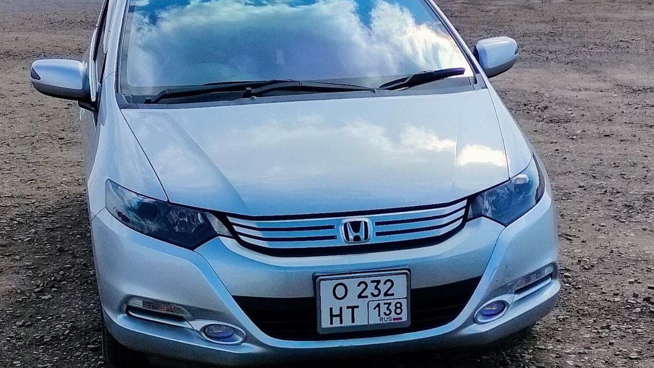 Honda Insight nh797m