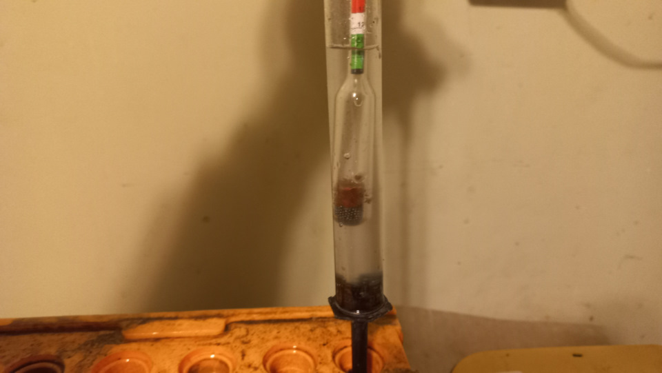 # 40. Поднял плотность АКБ. — Hyundai Tucson (JM), 2 л, 2006 года ...