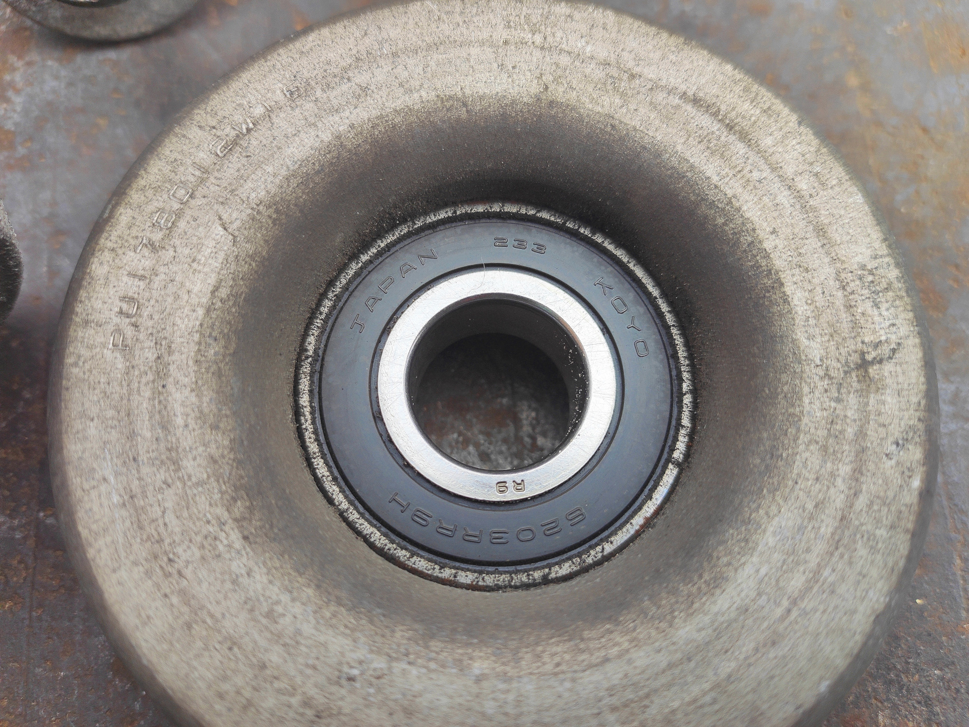 130. Замена подшипника в "Ролике натяжителя приводного ремня ...