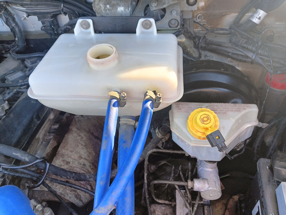 Доработка расширительного бачка — УАЗ Patriot, 2,7 л, 2017 года ...