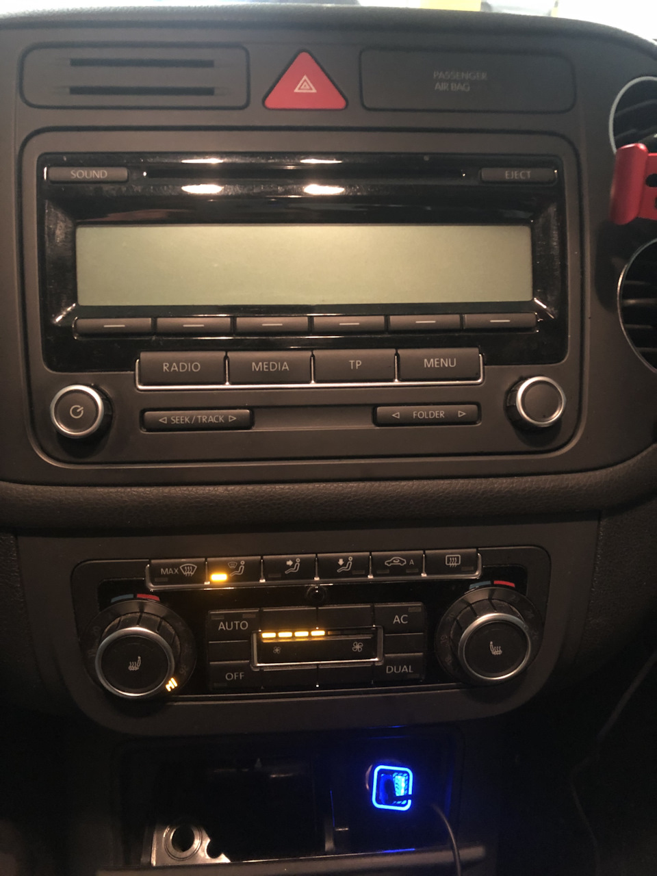 Radio, mein Radio (с) — Volkswagen Golf Plus, 1,6 л, 2010 года | автозвук |  DRIVE2