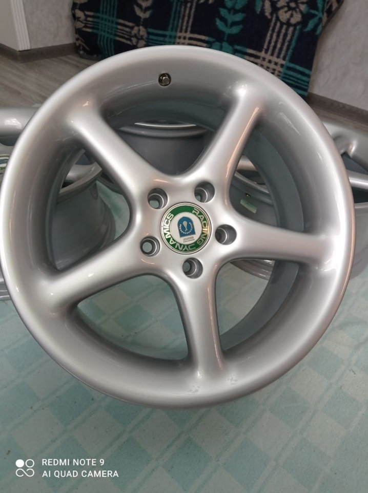Литые диски Racing Dynamic RD l 8,5Jx18 ET18 5x120 на BMW 5 series (E28 ...
