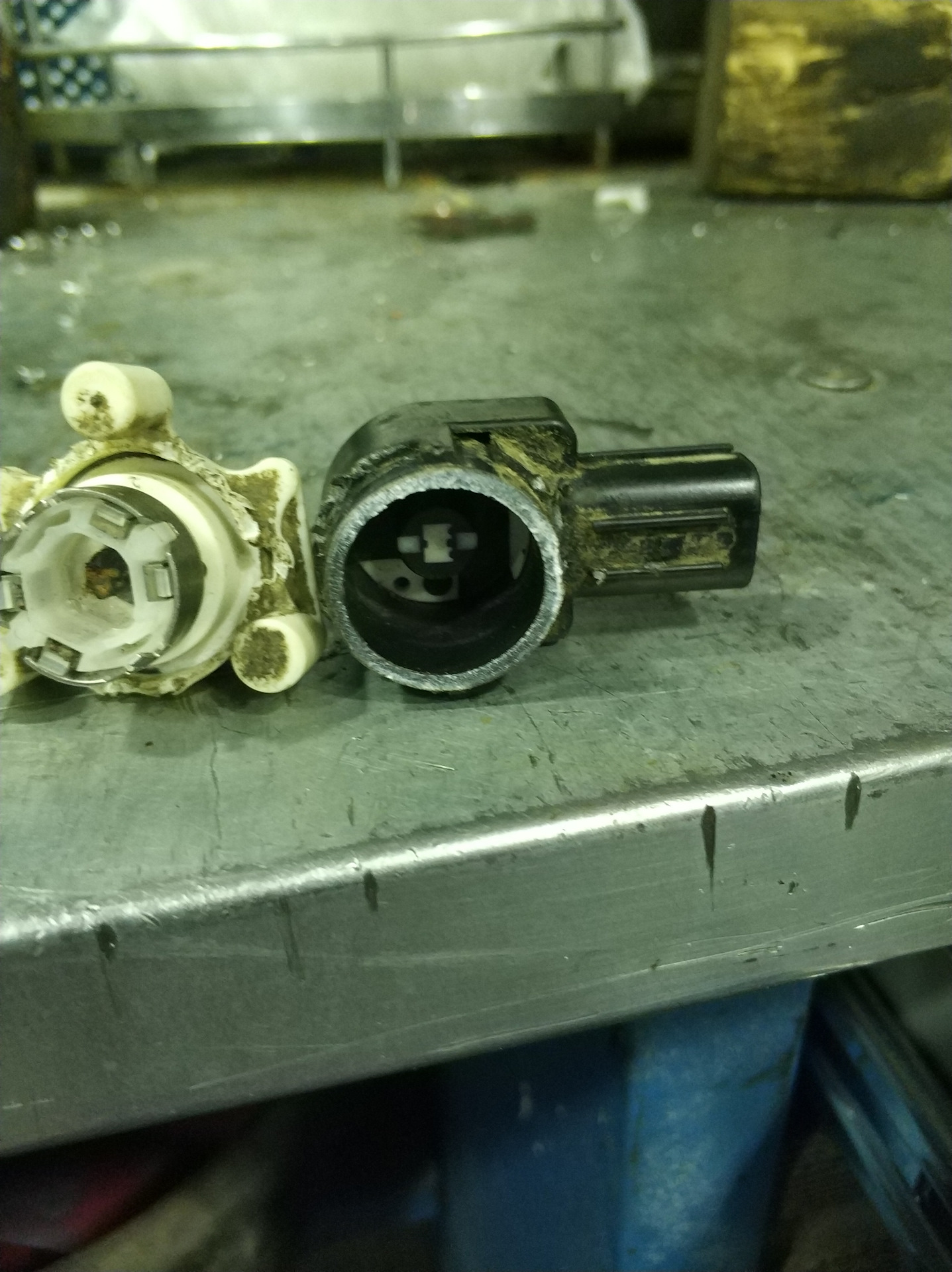 Разбор датчика положения кузова. Потенциометр датчик положения. Датчик положения кузова универсальный. Разъем дпдз 2114. Датчик дроссельной заслонки focus 2.