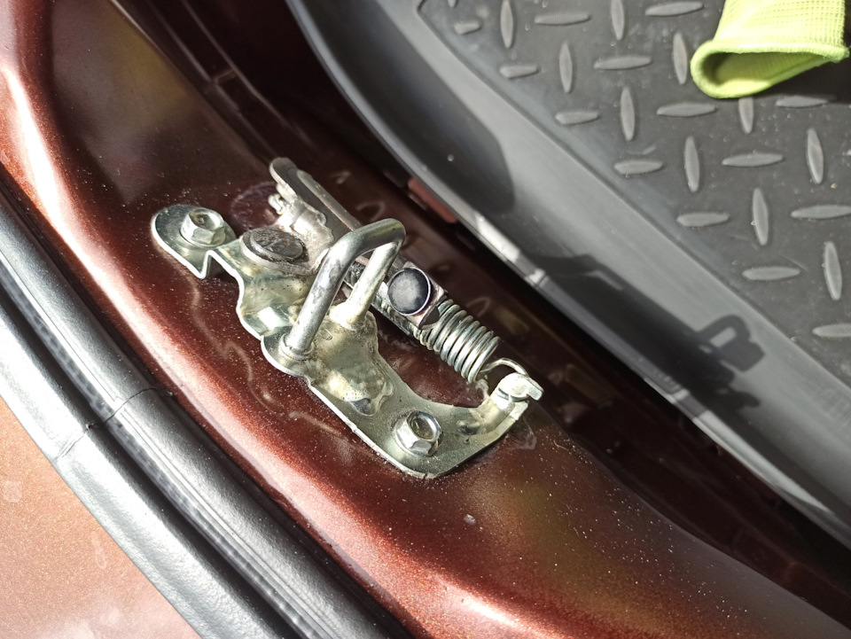 42. Смазка для дверных механизмов Presto 217937 — Mazda 3 (2G) BL, 2 л ...