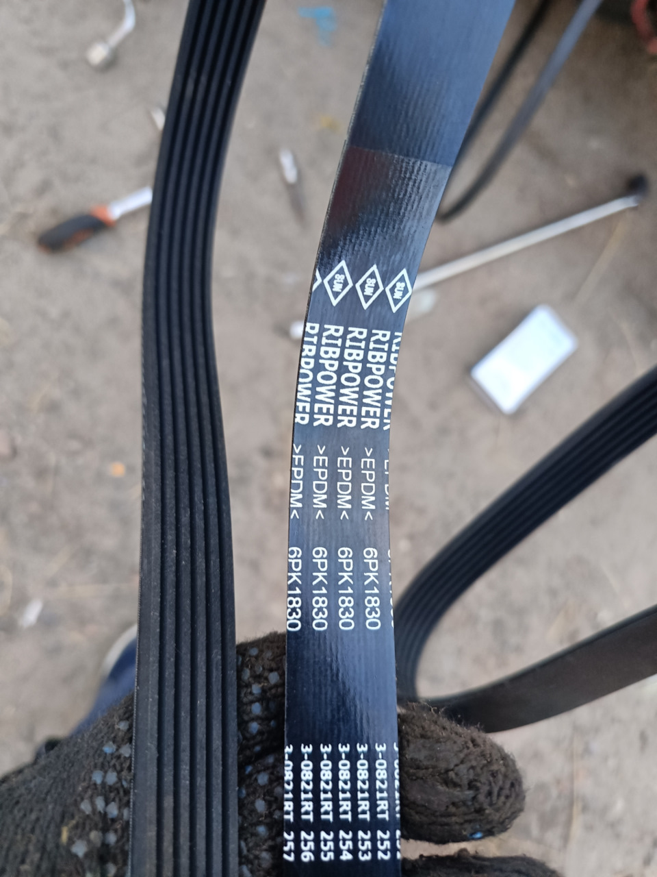 Замена навесного ремня — Mitsubishi Outlander (1G), 2 л, 2004 года ...