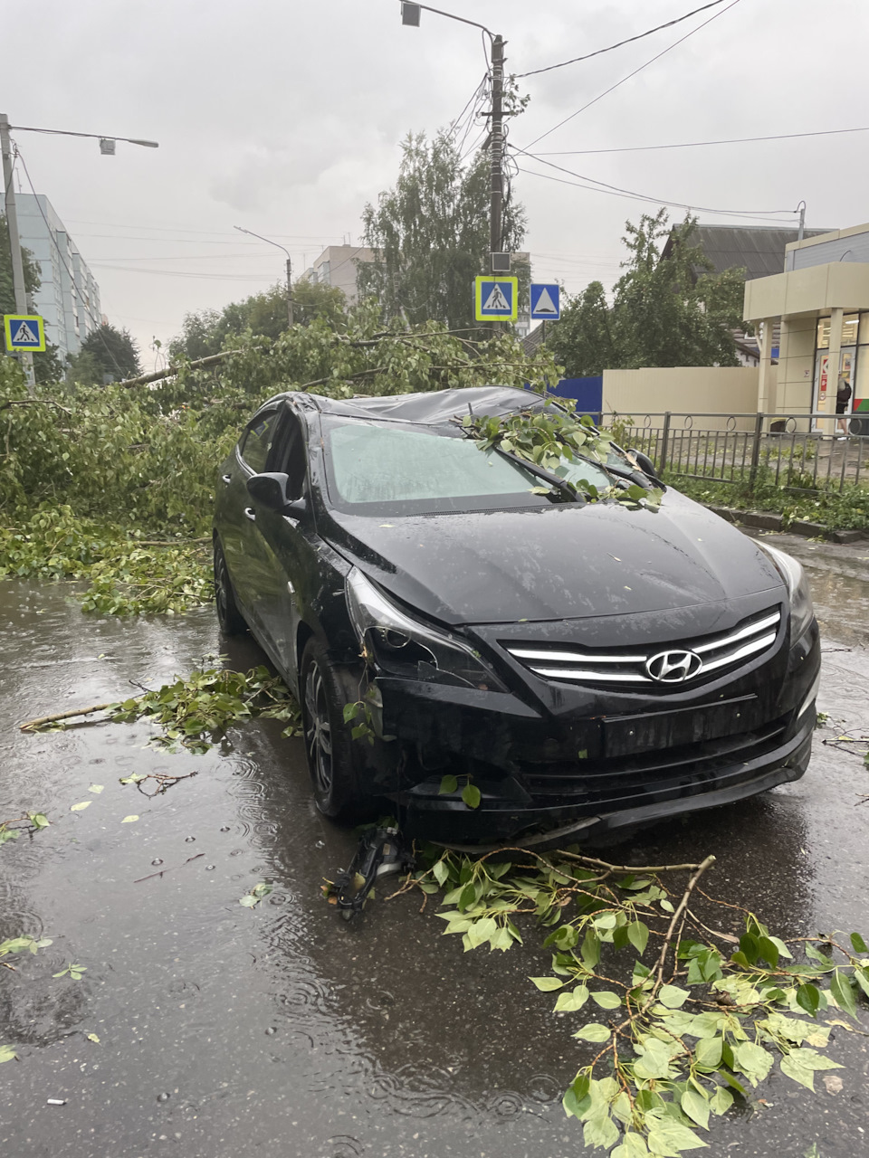 Пост печали и грусти. — Hyundai Solaris, 1,6 л, 2016 года | ДТП | DRIVE2