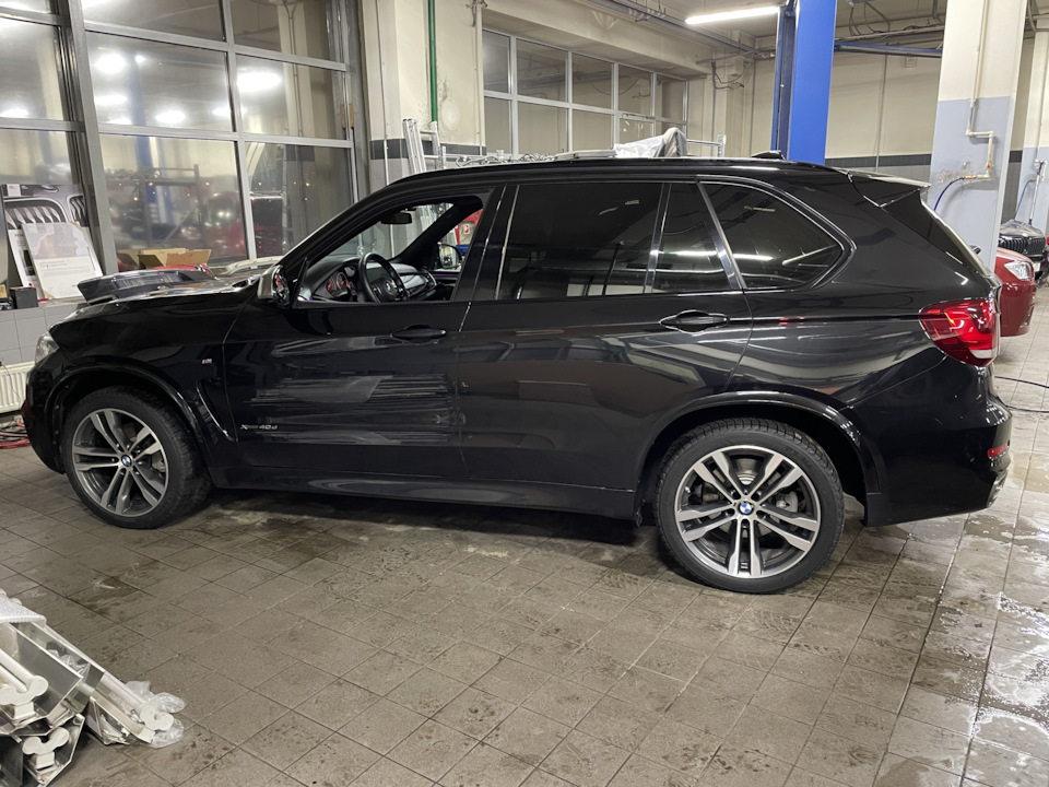 Фото в бортжурнале BMW X5 (F15)