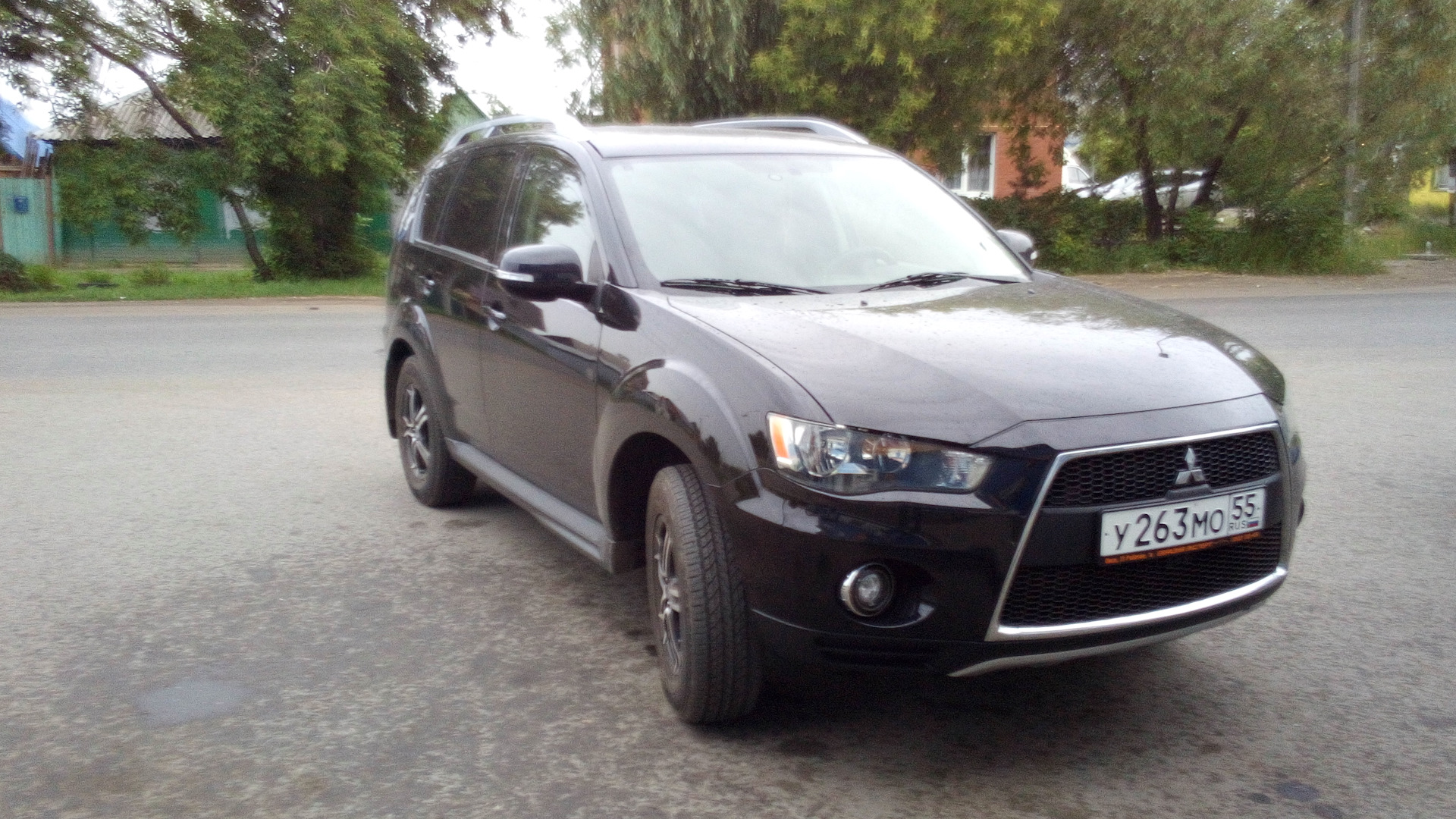 Литра автомат. Mitsubishi Outlander XL 2010. Outlander XL тонированный. Mitsubishi Outlander XL Black Edition. Mitsubishi Outlander XL Омск.