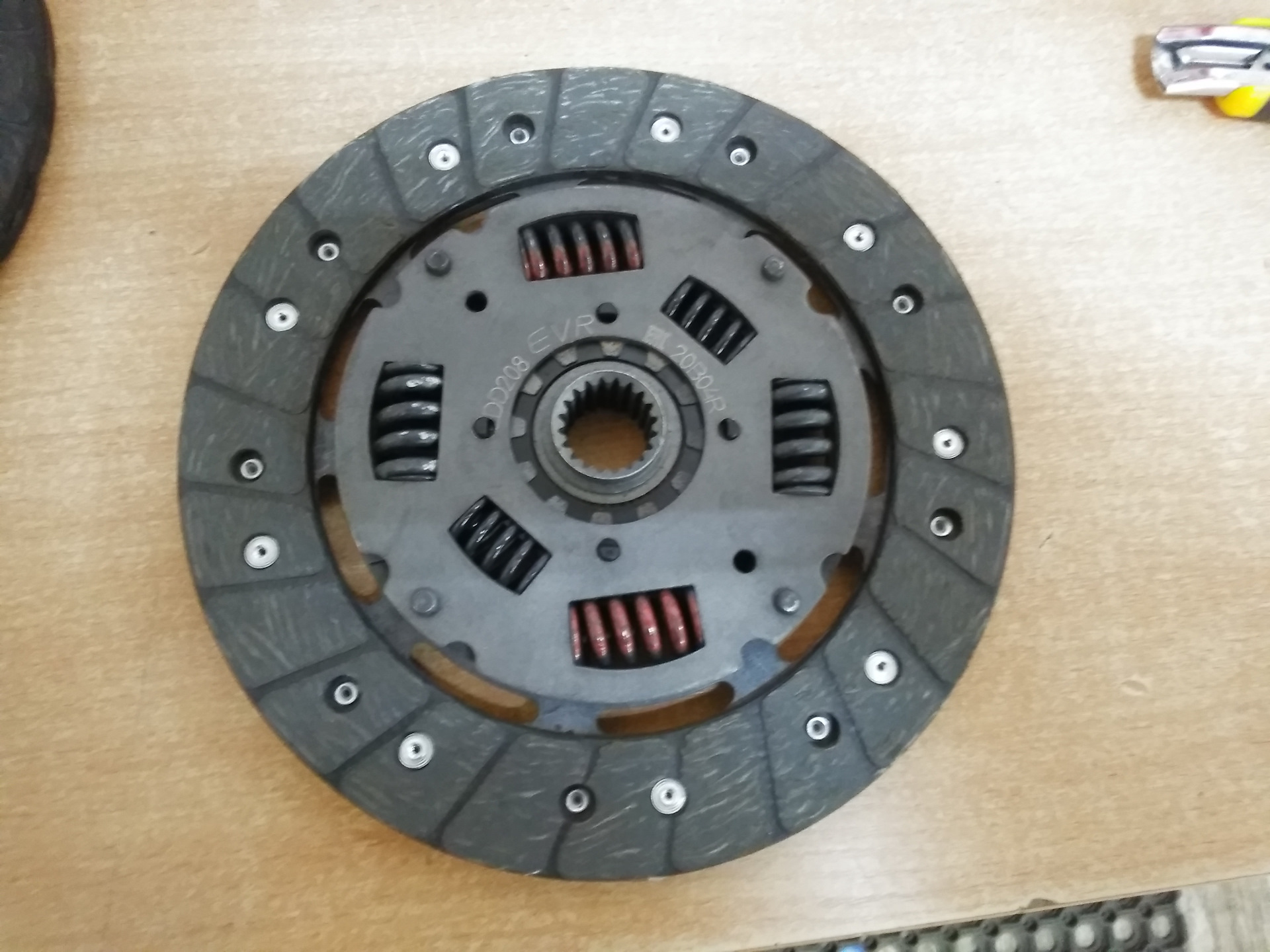 Лучшее сцепление для шеви нива. Сцепление нива шевроле холла. Valeo 826474 комплект сцепления. Замена сцепления нива шевроле. Сцепление нива шевроле валео.